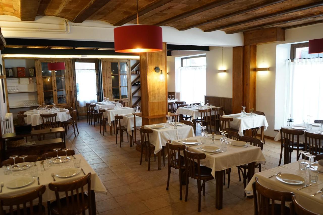 Hotel Fonda Biayna à Bellver De Cerdanya Extérieur photo