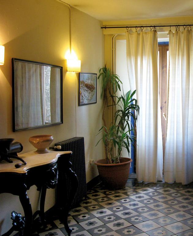 Hotel Fonda Biayna à Bellver De Cerdanya Extérieur photo