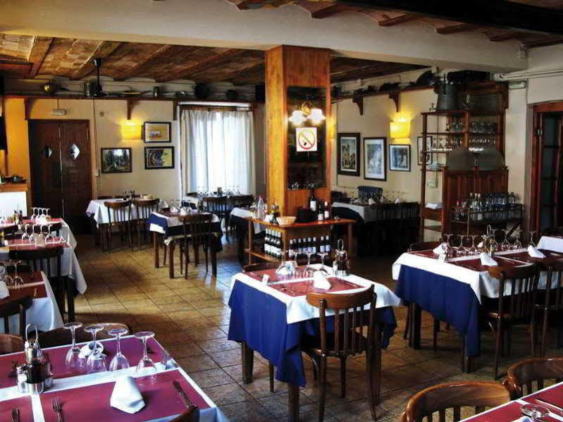 Hotel Fonda Biayna à Bellver De Cerdanya Extérieur photo