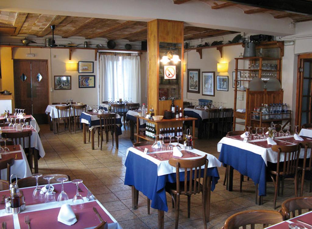 Hotel Fonda Biayna à Bellver De Cerdanya Extérieur photo