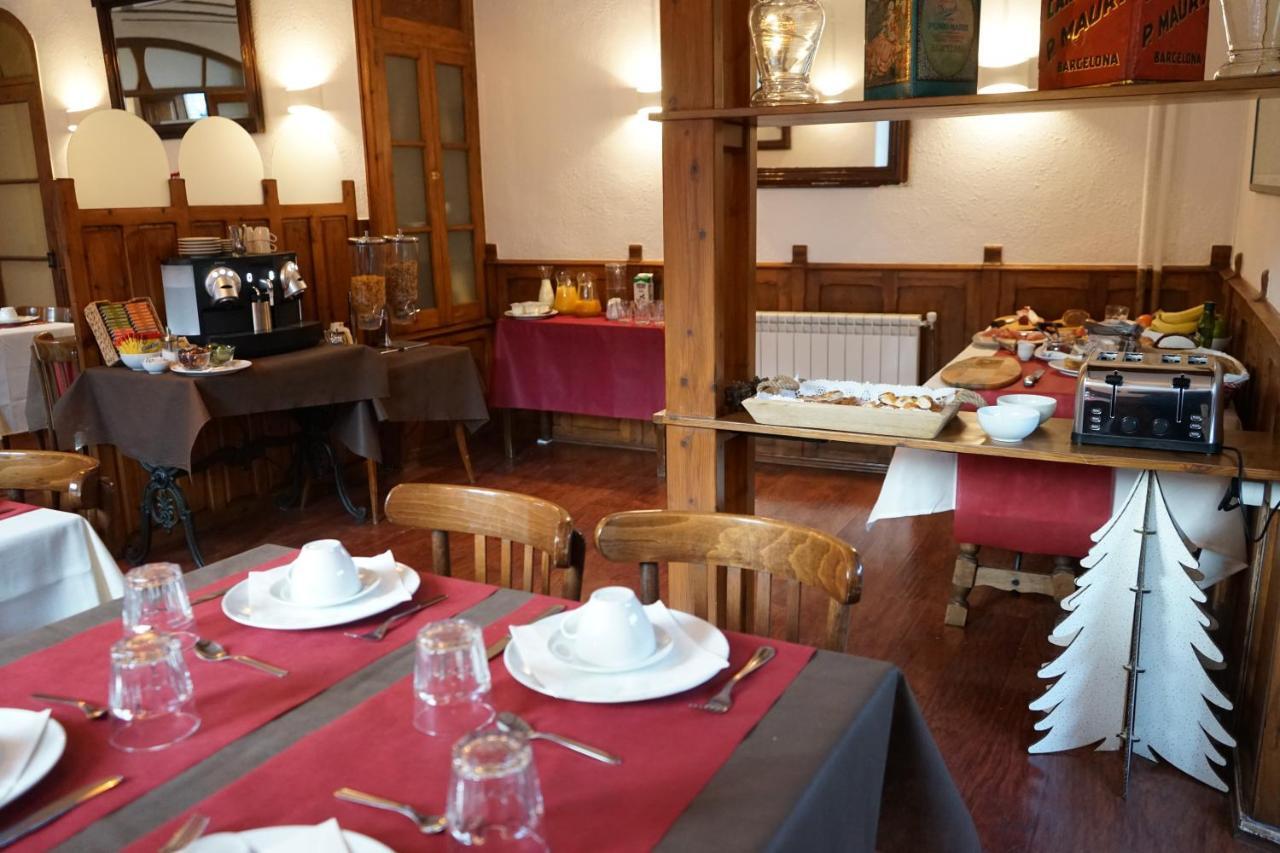 Hotel Fonda Biayna à Bellver De Cerdanya Extérieur photo