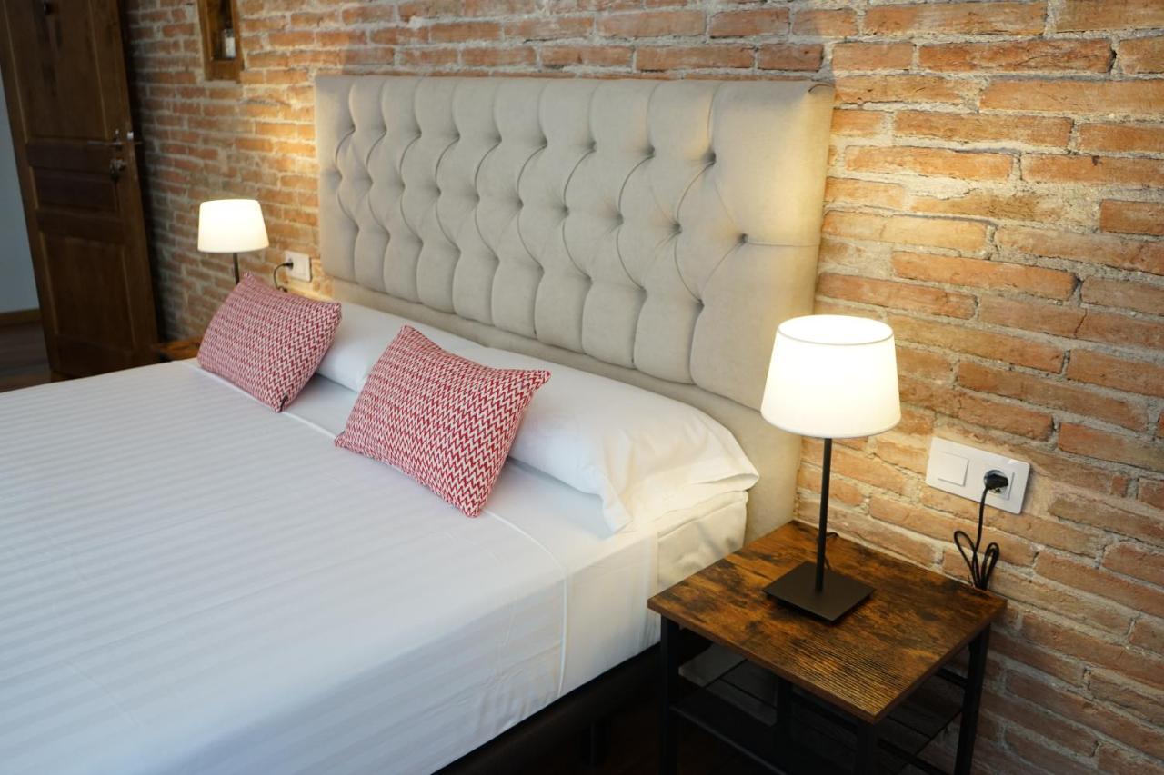 Hotel Fonda Biayna à Bellver De Cerdanya Extérieur photo