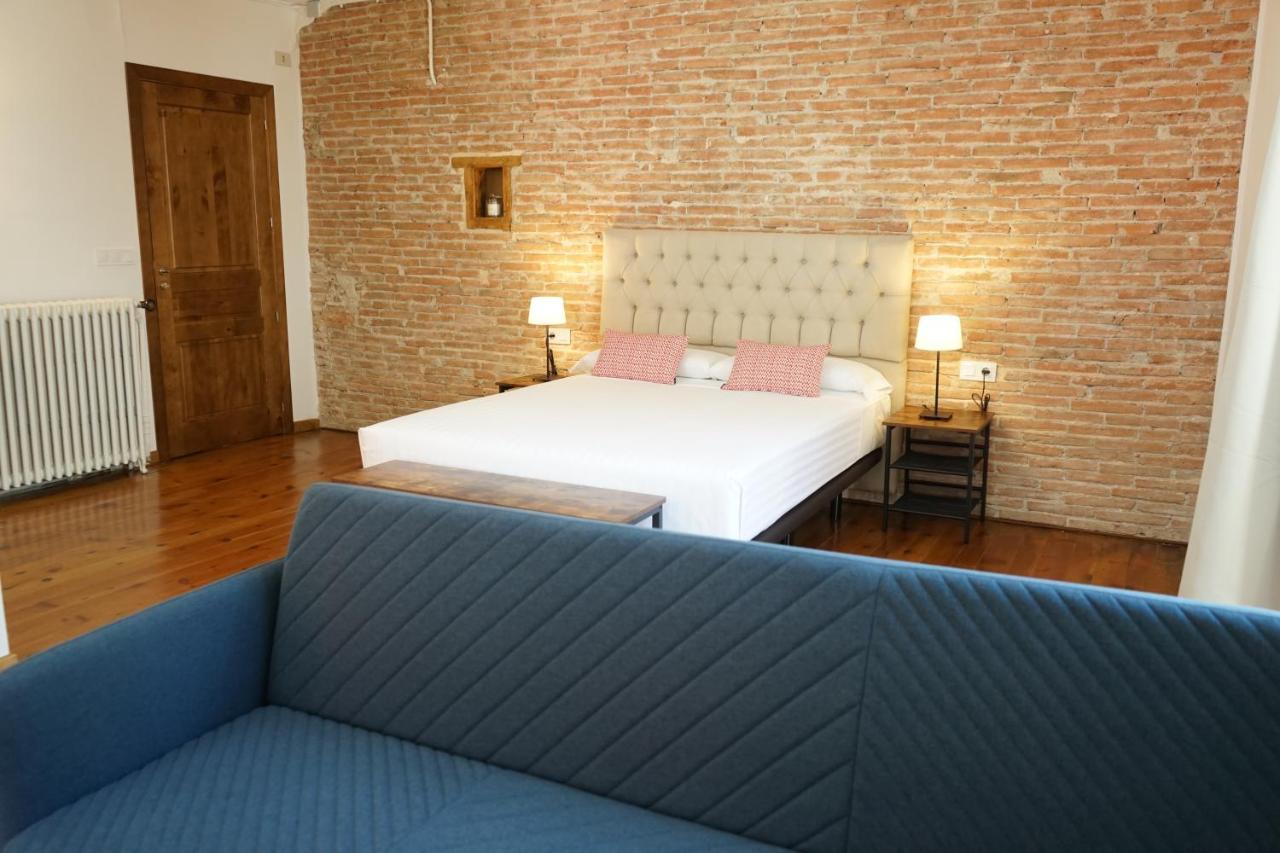 Hotel Fonda Biayna à Bellver De Cerdanya Extérieur photo